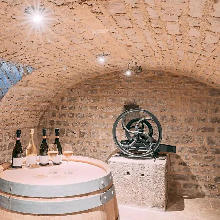 ベッド・アンド・ブレックファスト Eulalie Guest House- Champagne Edouard Duval Nestled In The Champagne Area ブリニー