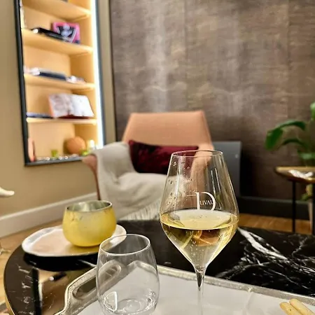 Bed & Breakfast Eulalie Guest House- Champagne Edouard Duval Nestled In The Champagne Area