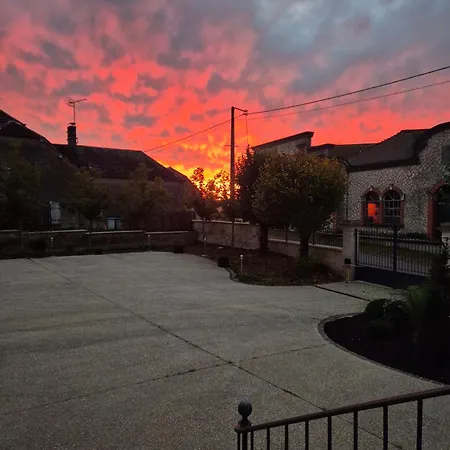 Eulalie Guest House- Champagne Edouard Duval Nestled In The Champagne Area 4*