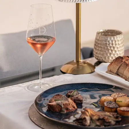 Eulalie Guest House- Champagne Edouard Duval Nestled In The Champagne Area 4* Bligny